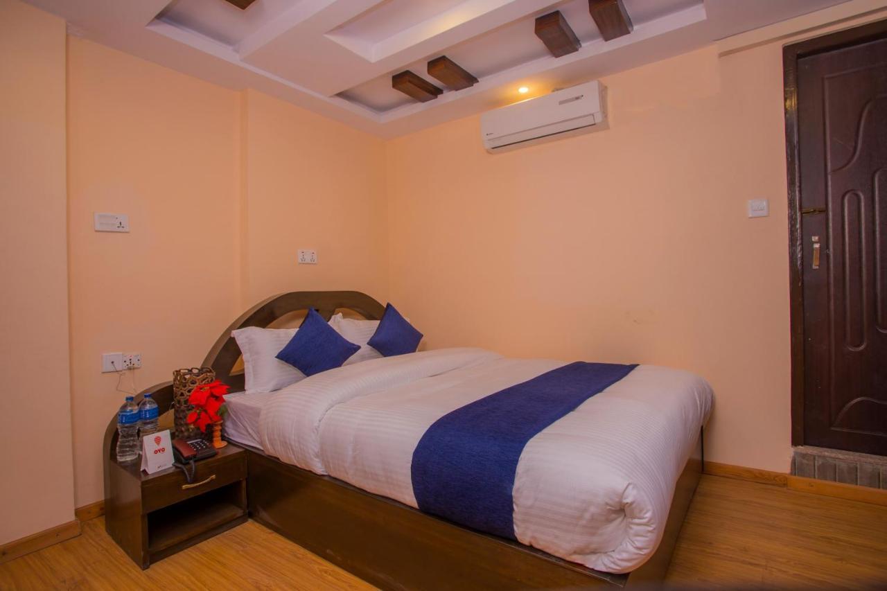 Oyo Hotel Antique Kutty Katmandu Kültér fotó