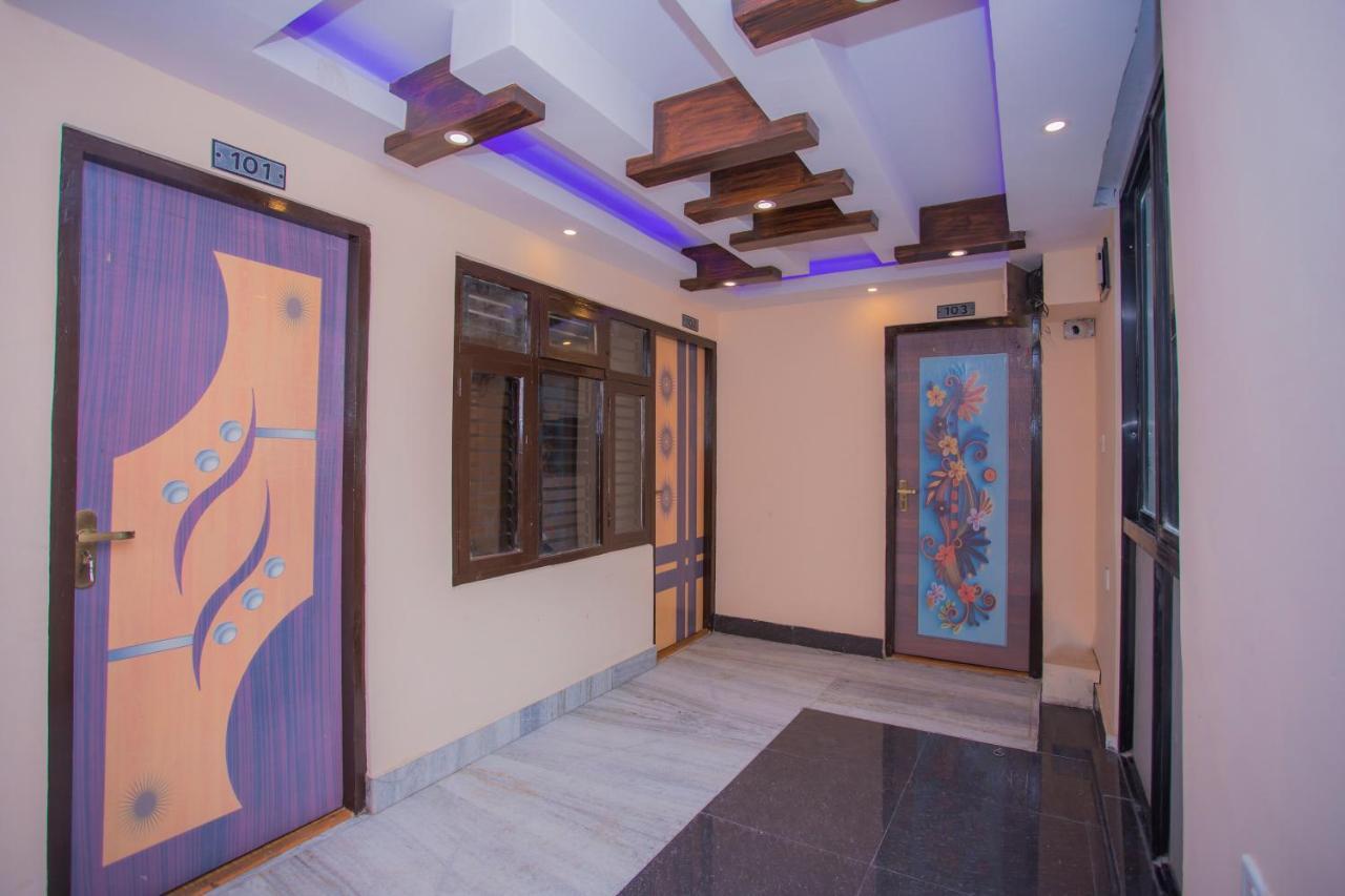 Oyo Hotel Antique Kutty Katmandu Kültér fotó
