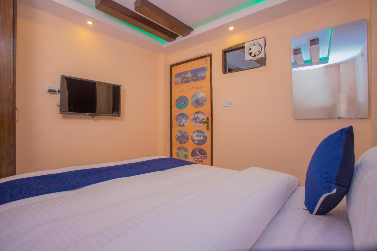 Oyo Hotel Antique Kutty Katmandu Kültér fotó